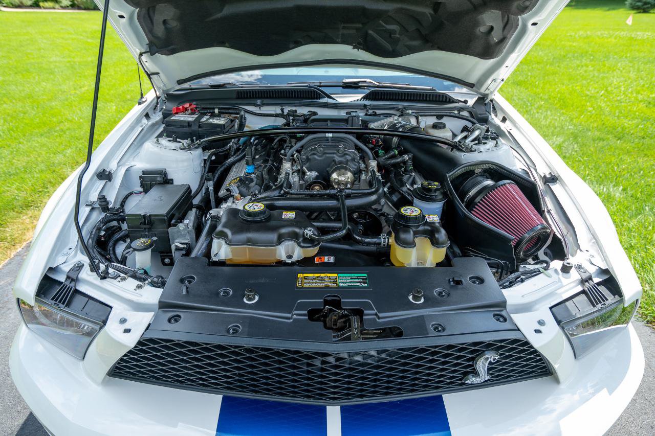 Used 2008 Ford Mustang Shelby GT500 RWD image 32