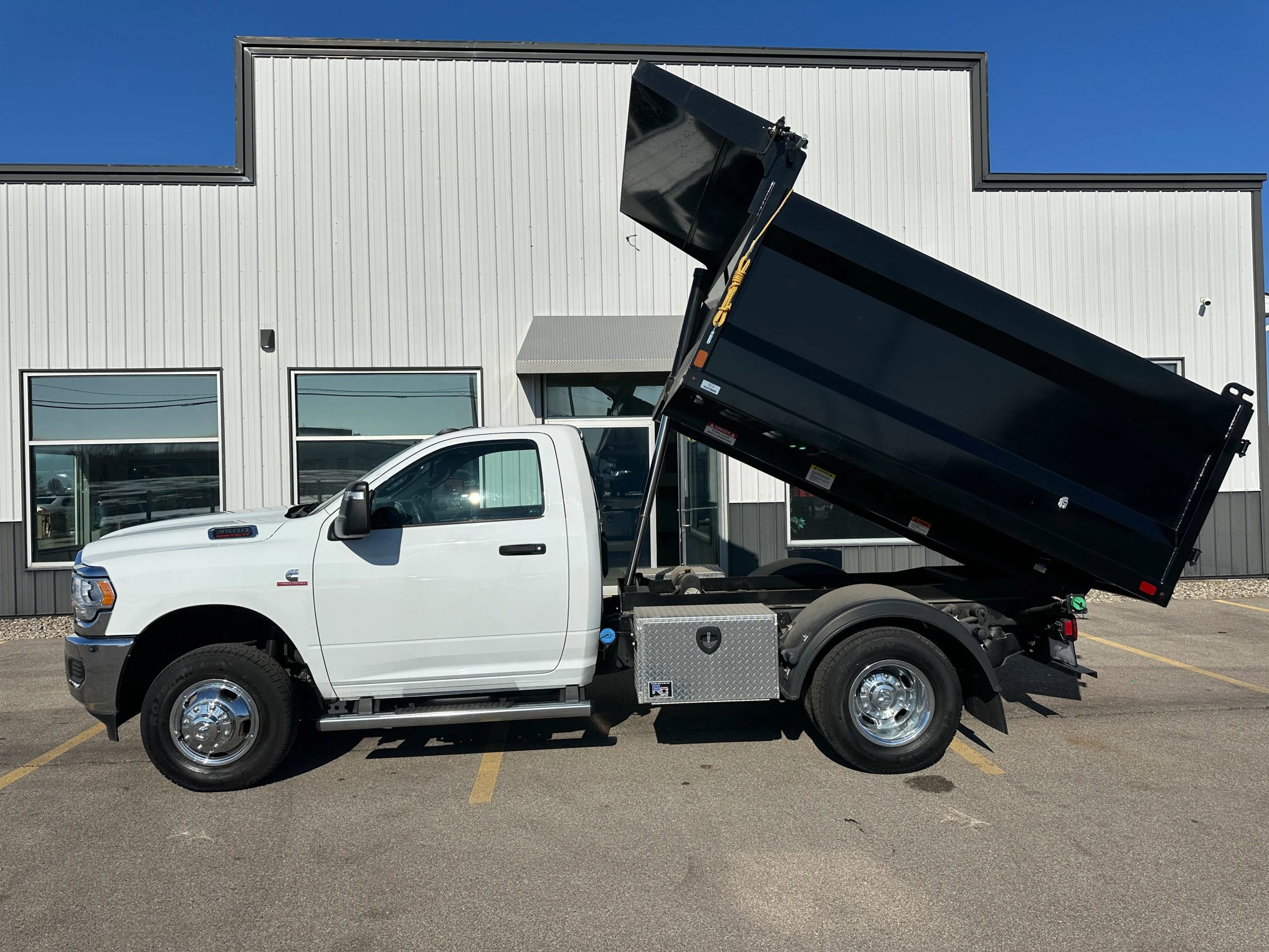 Used 2023 RAM 3500 Tradesman image 2