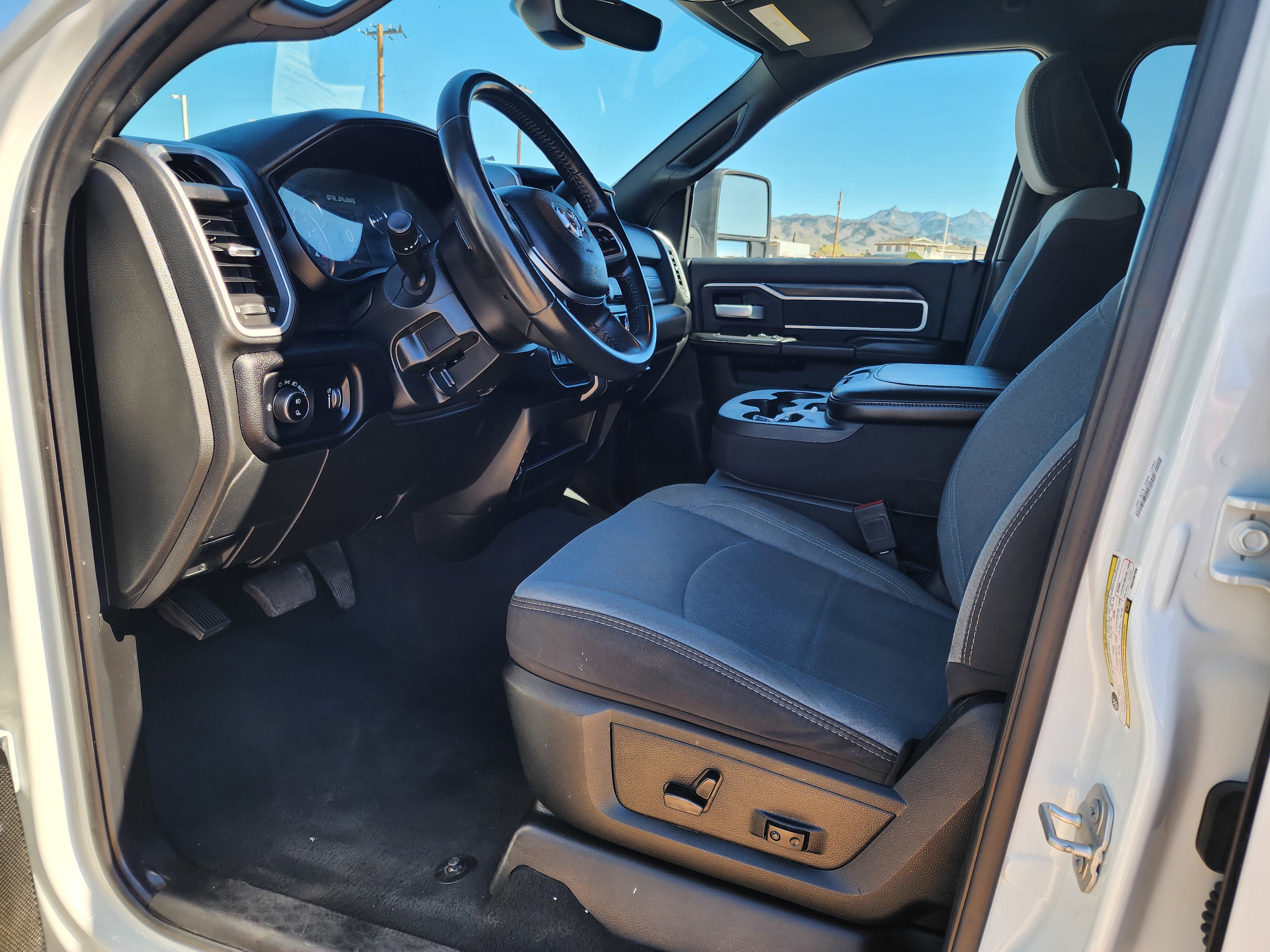 Used 2024 RAM 2500 Big Horn image 17