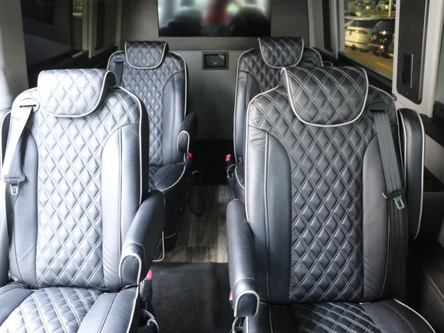 Used 2022 Mercedes-Benz Sprinter 3500 image 19
