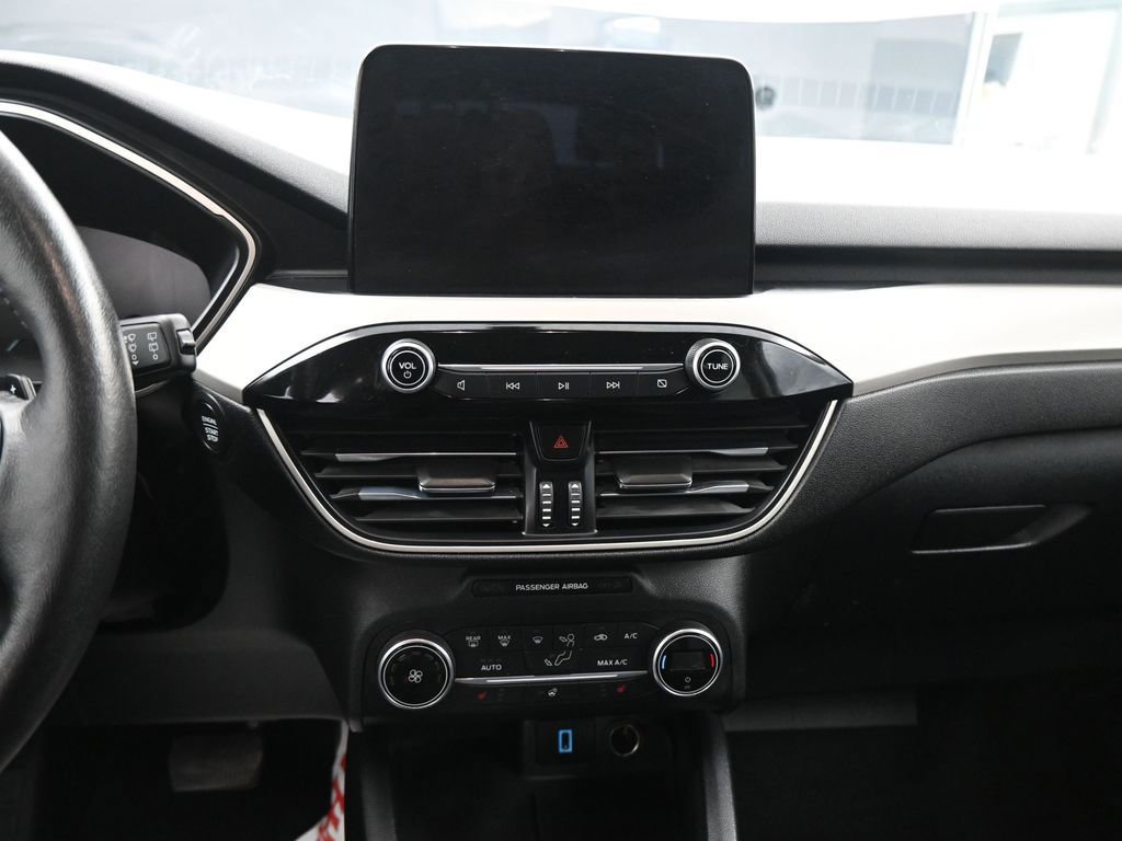 Certified 2020 Ford Escape SEL image 24