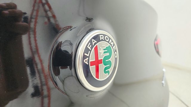 Used 2024 Alfa Romeo Stelvio Ti AWD/4WD image 32