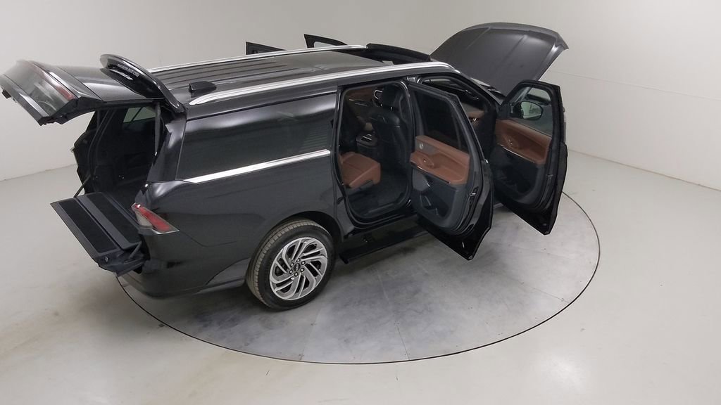 Used 2025 Lincoln Navigator L Reserve image 55