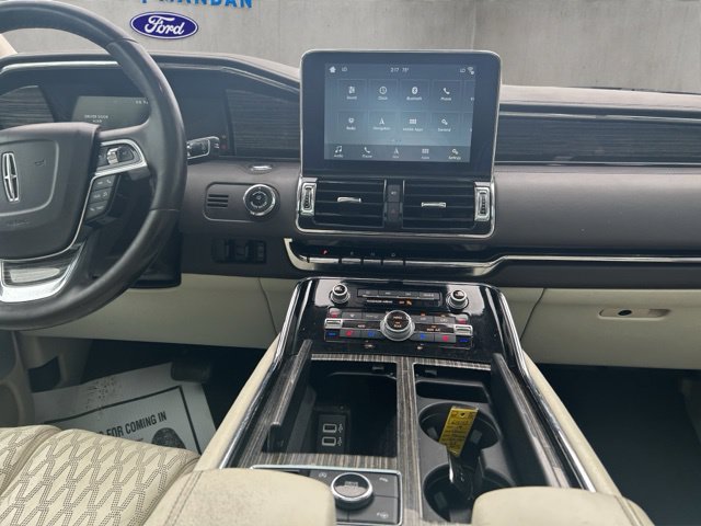Used 2018 Lincoln Navigator L Black Label AWD/4WD image 28