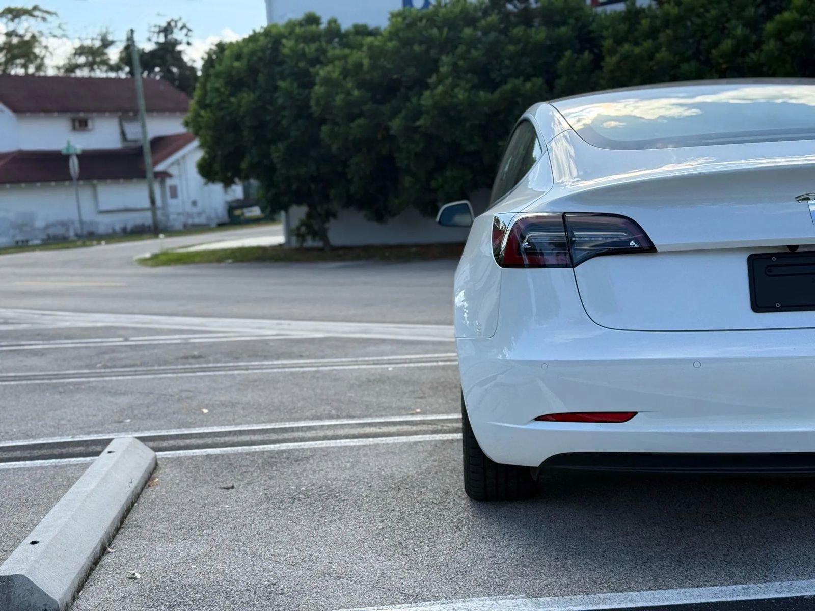Used 2022 Tesla Model 3 image 17