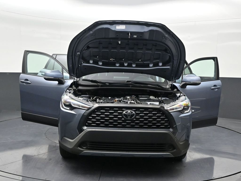 Used 2023 Toyota Corolla Cross LE image 36