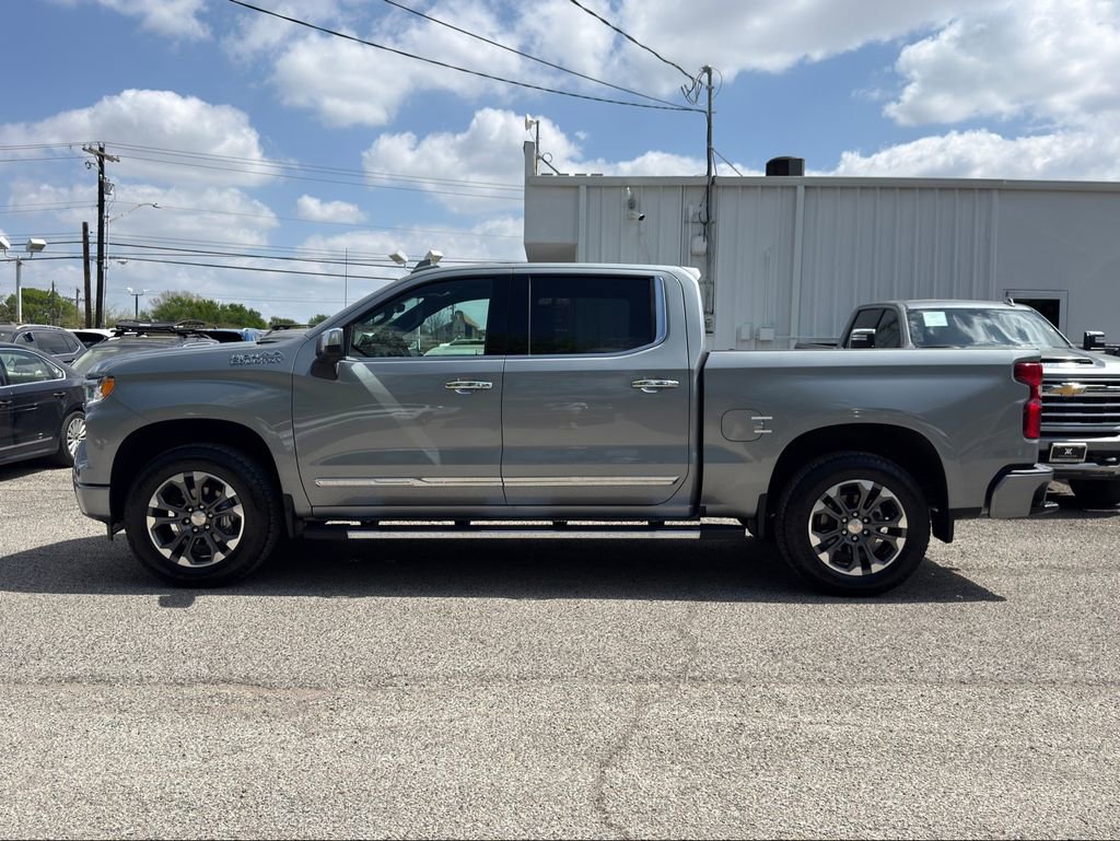 Used 2026 Chevrolet Silverado 1500 High Country w/ Technology Package image 10