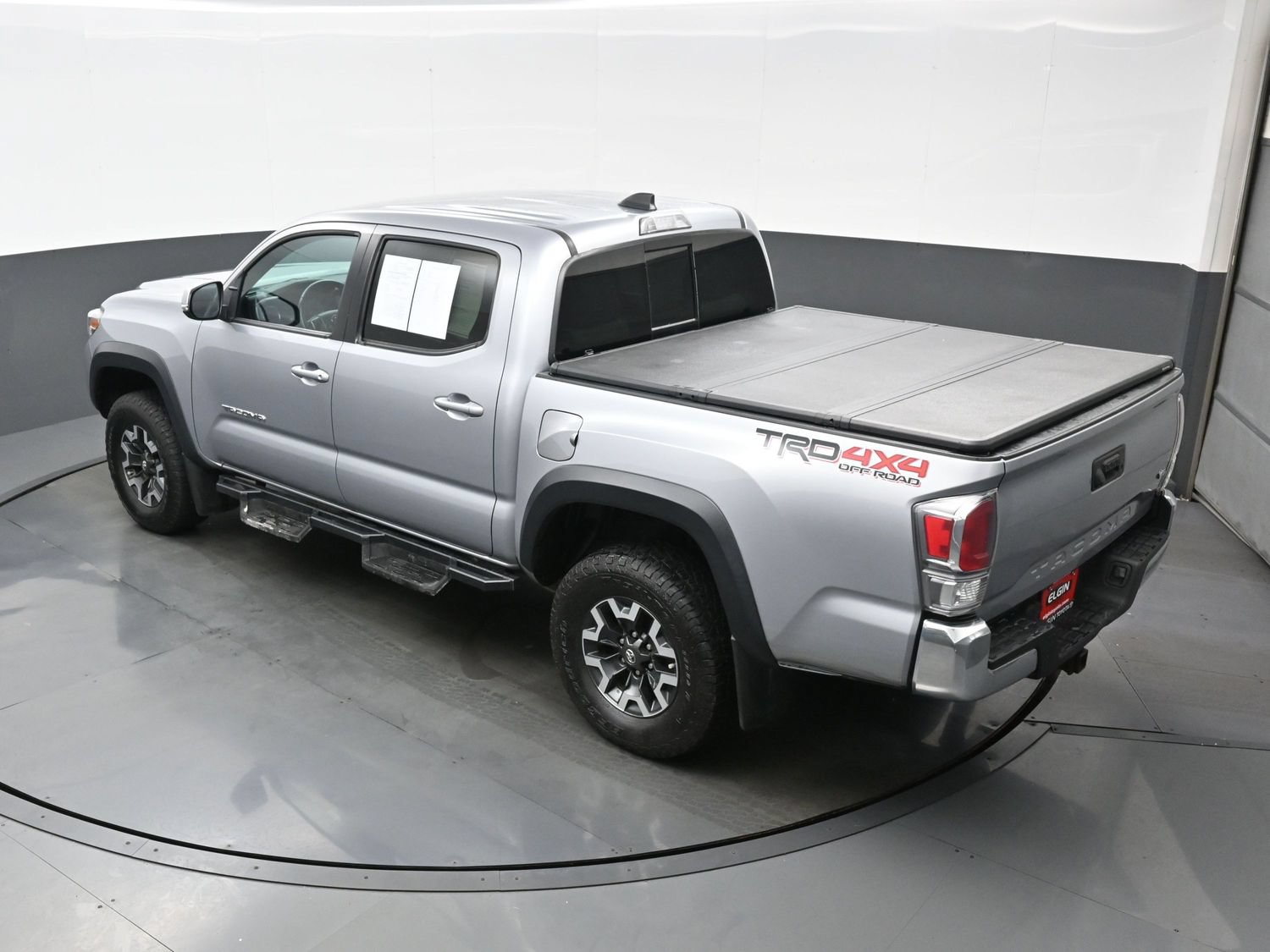 Used 2020 Toyota Tacoma TRD Off-Road AWD/4WD image 38