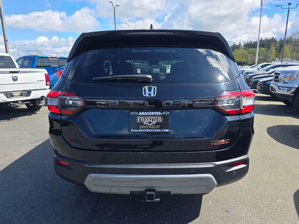 Used 2023 Honda Pilot TrailSport image 4