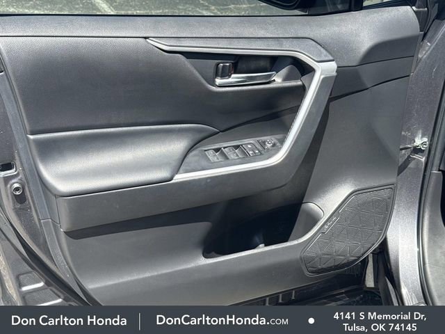 Used 2024 Toyota RAV4 XLE Premium FWD image 11