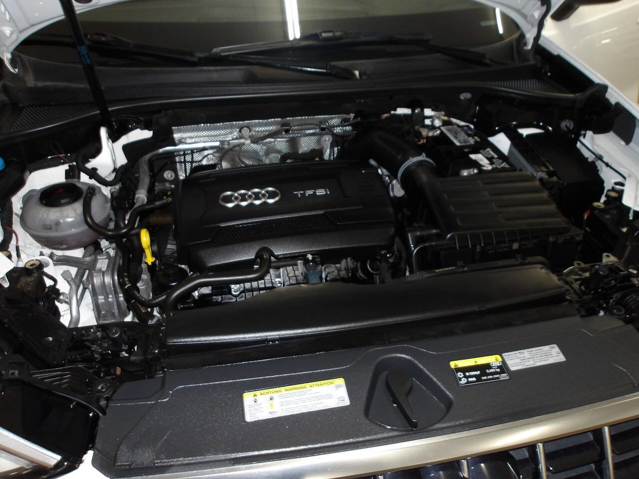 Used 2019 Audi Q3 2.0T Premium image 29