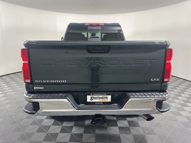 Used 2026 Chevrolet Silverado 2500 LTZ w/ LTZ Convenience Package image 4