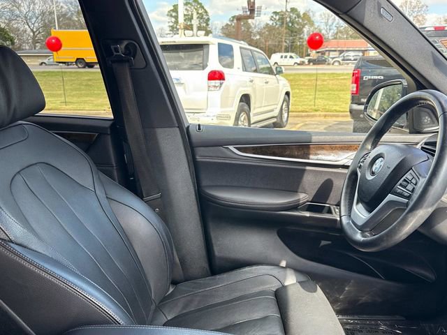Used 2018 BMW X5 xDrive50i w/ M Sport Package image 45
