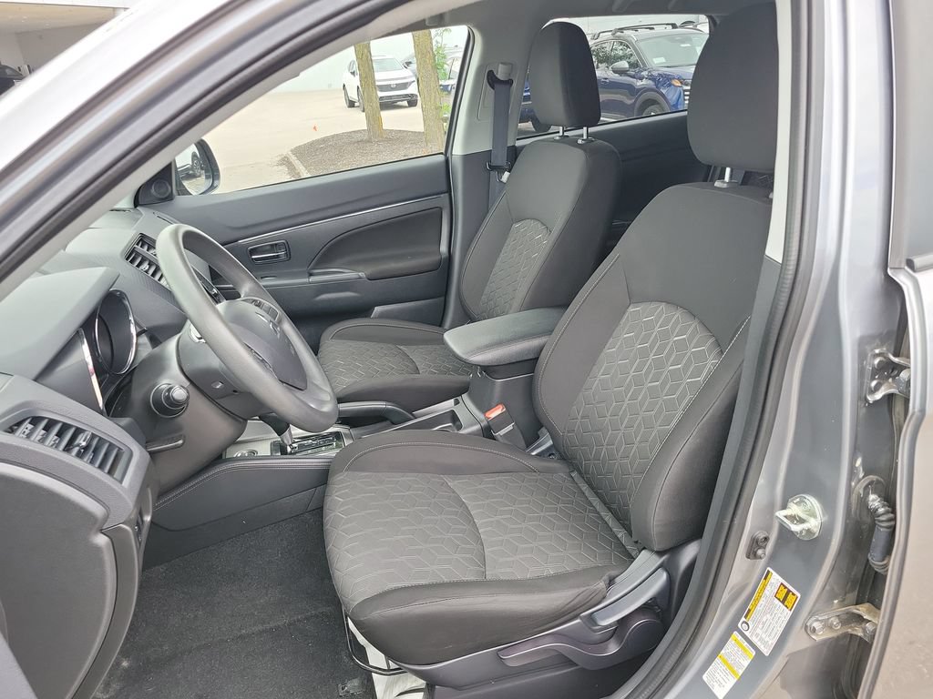 Used 2023 Mitsubishi Outlander Sport ES AWD/4WD image 12