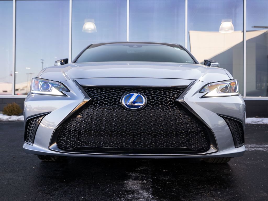 Certified 2022 Lexus ES 300h F Sport w/ Accessory Package 2 image 2