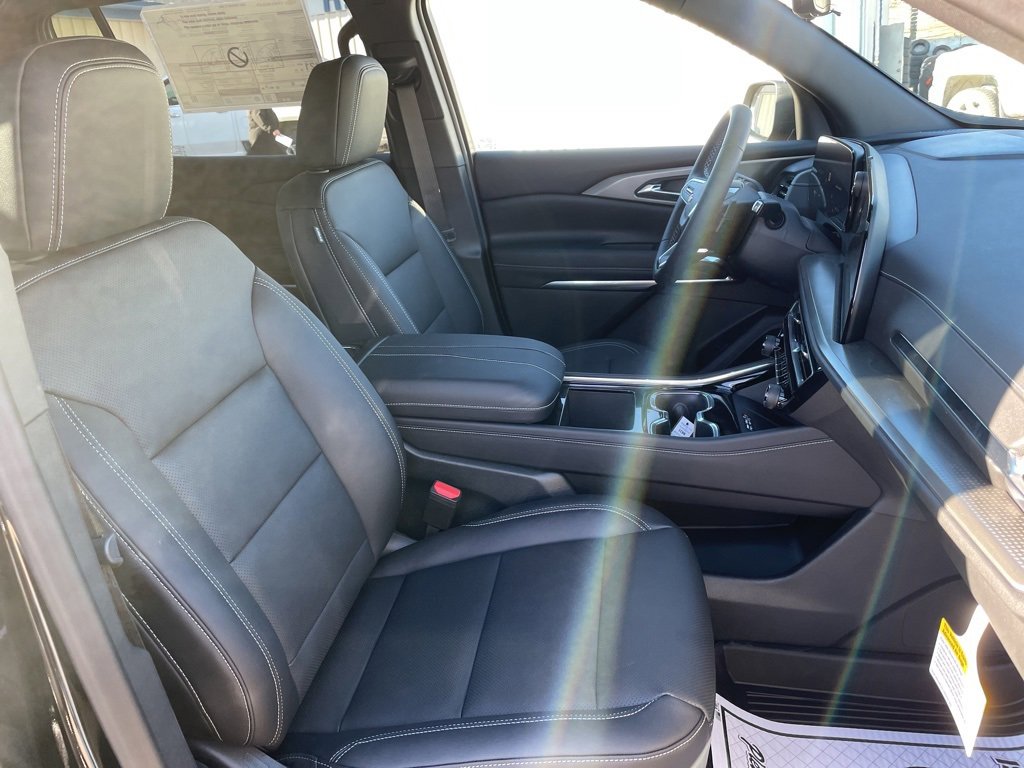 New 2026 Chevrolet Traverse LT image 18