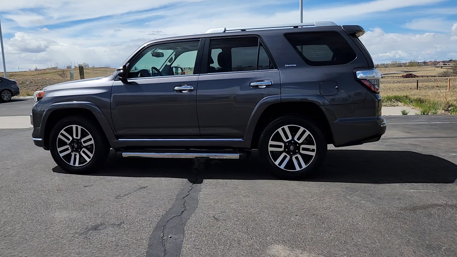 Used 2016 Toyota 4Runner Limited AWD/4WD image 2