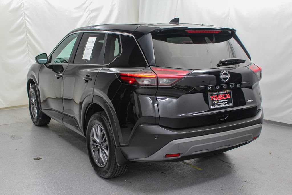 Used 2023 Nissan Rogue S AWD/4WD image 6