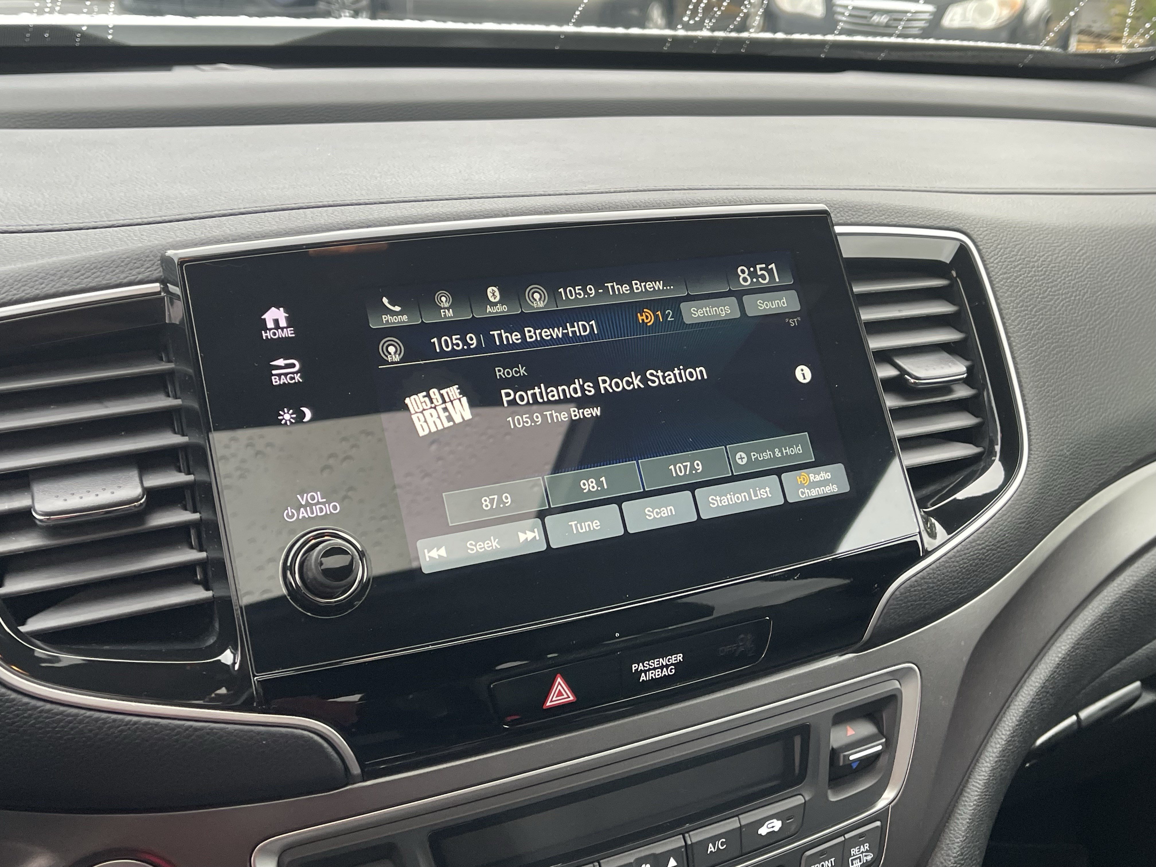 Used 2023 Honda Passport EX-L image 29