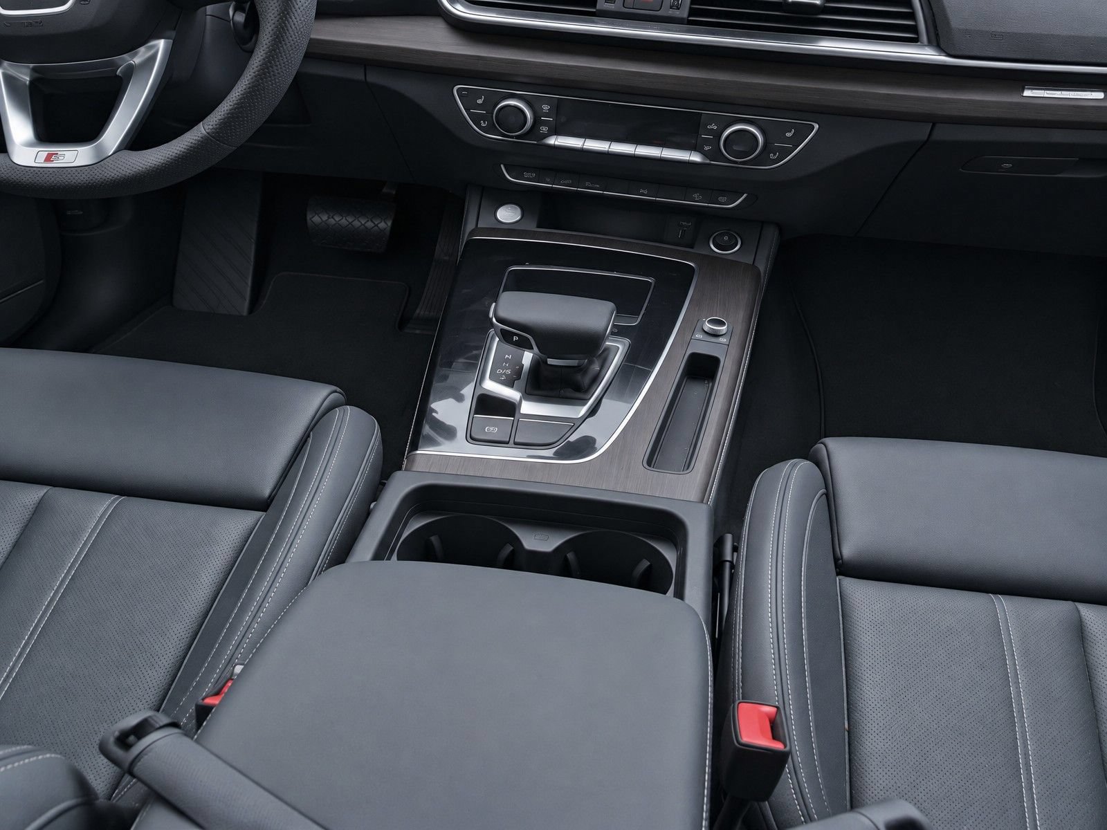 Used 2024 Audi Q5 e Premium Plus AWD/4WD image 18