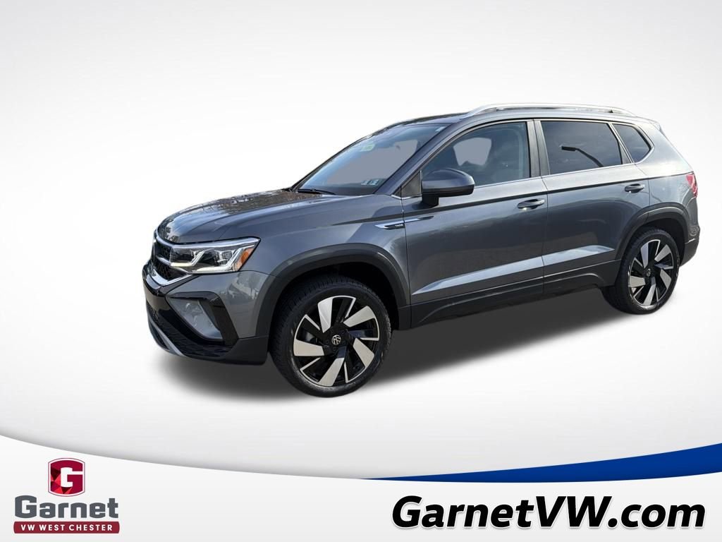 Certified 2024 Volkswagen Taos SEL image 1