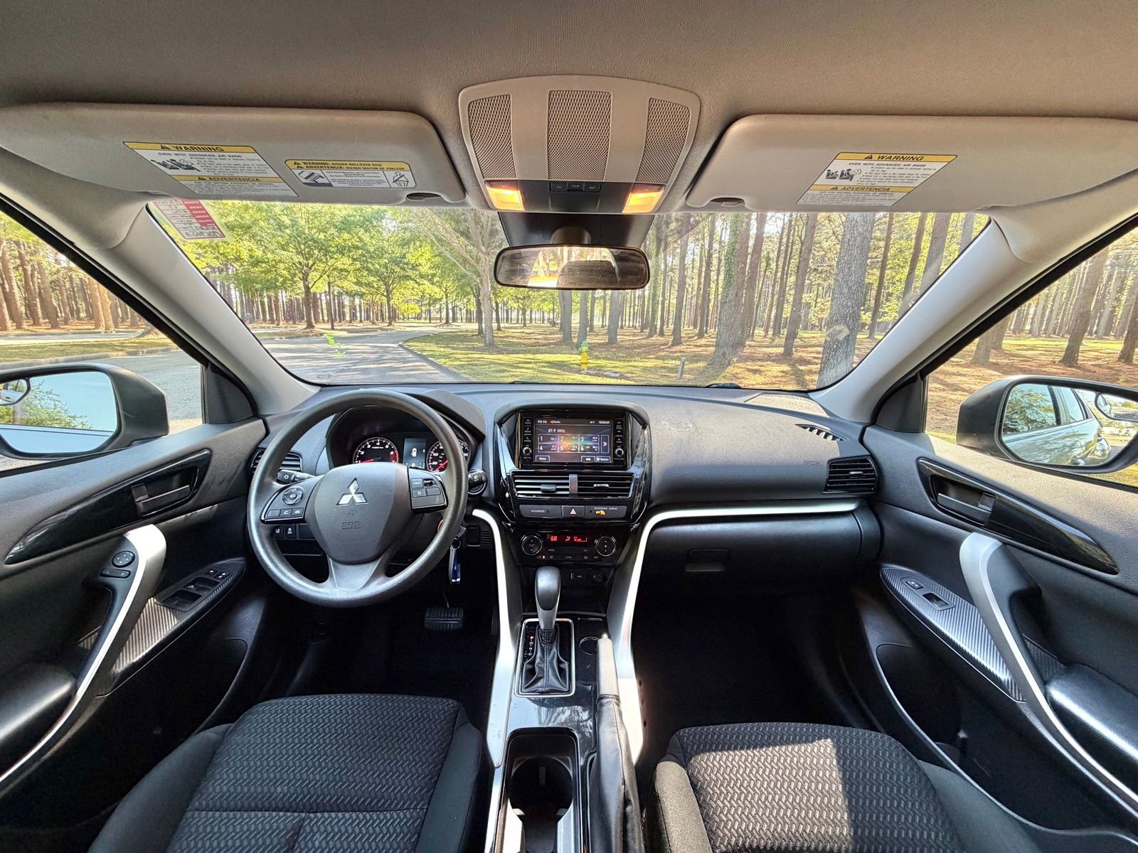 Used 2022 Mitsubishi Eclipse Cross ES image 2