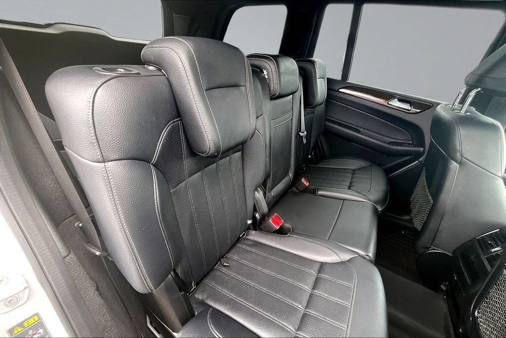 Used 2017 Mercedes-Benz GLS 450 4MATIC image 25