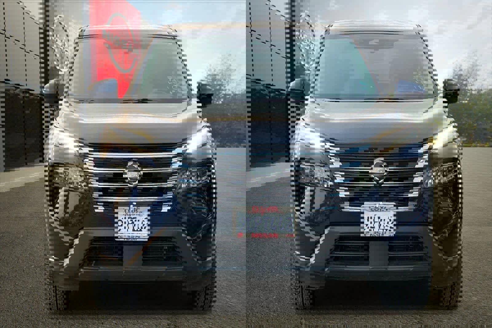 Used 2024 Nissan Rogue SV image 11