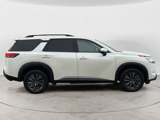 Used 2024 Nissan Pathfinder SV AWD/4WD image 6
