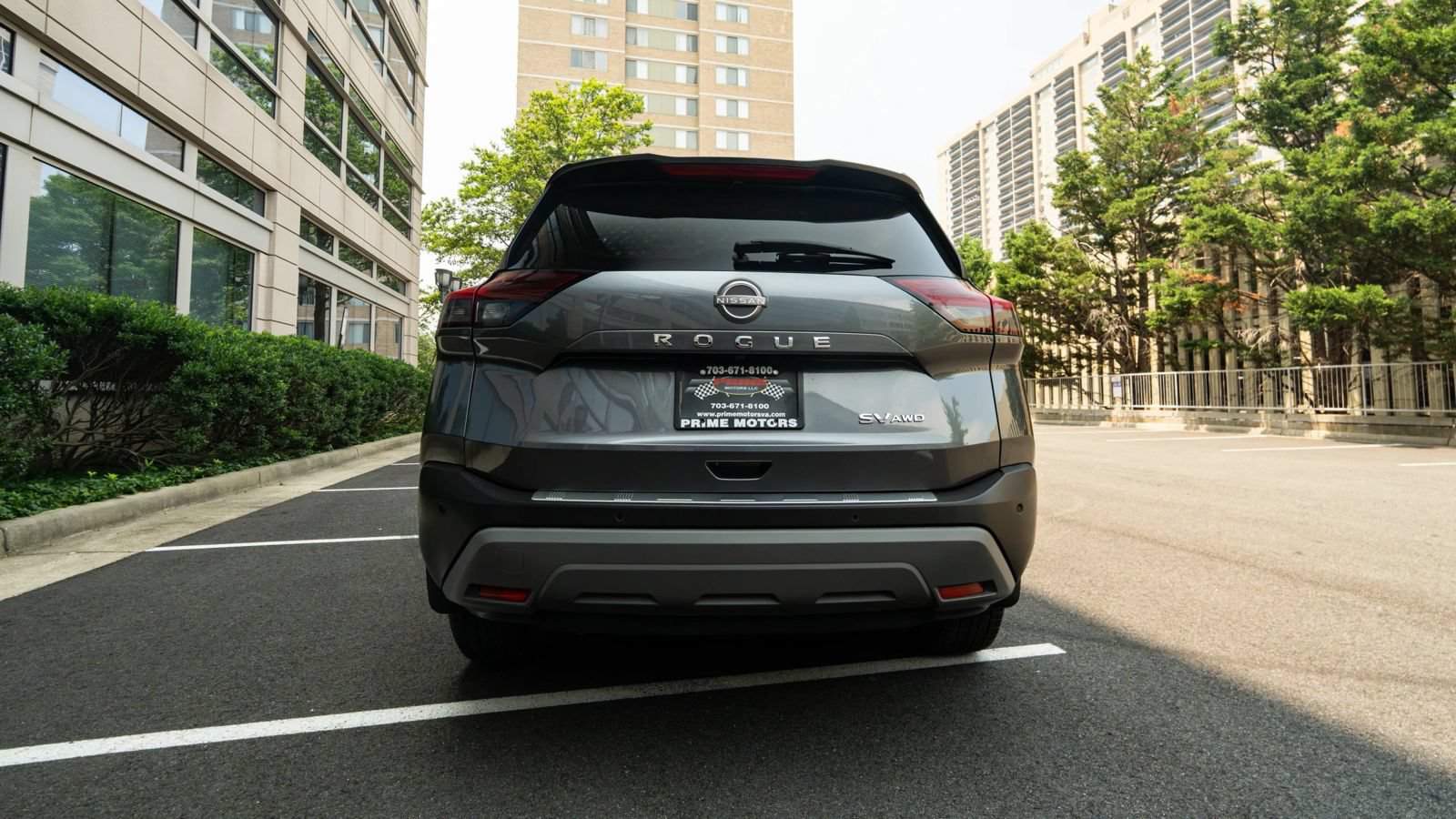 Used 2023 Nissan Rogue SV AWD/4WD image 4