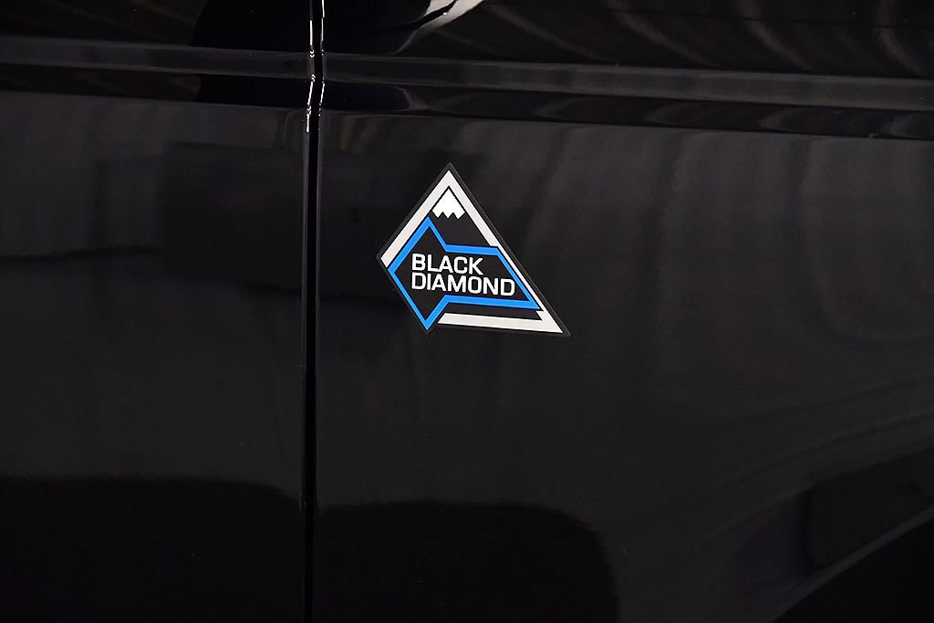 Used 2023 Ford Bronco Black Diamond image 10