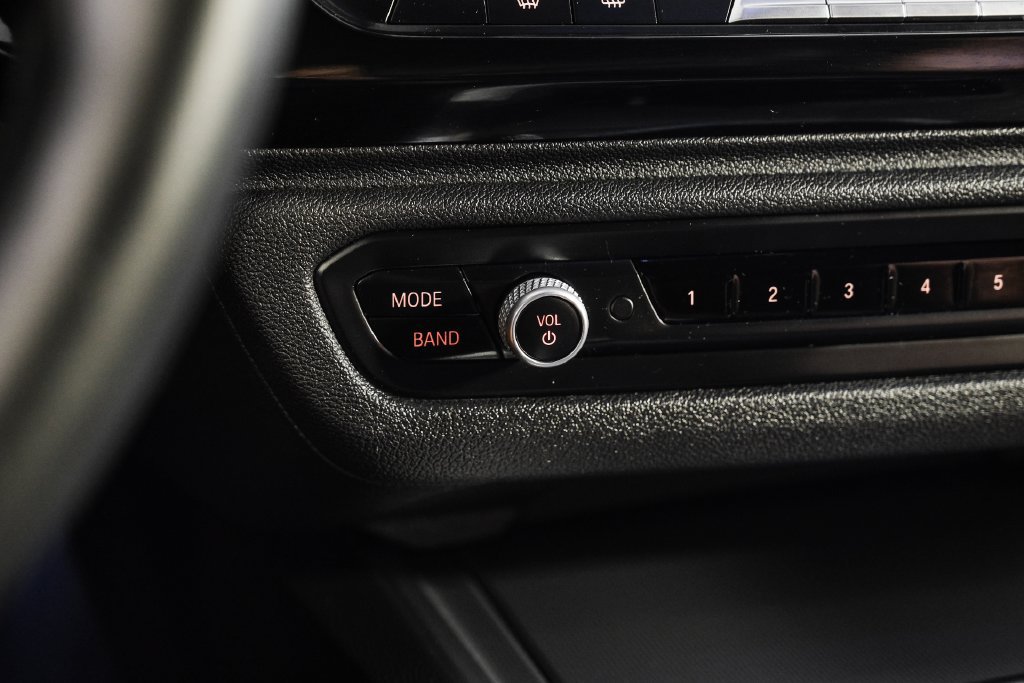 Used 2020 BMW Z4 sDrive30i w/ M Sport Package RWD image 38