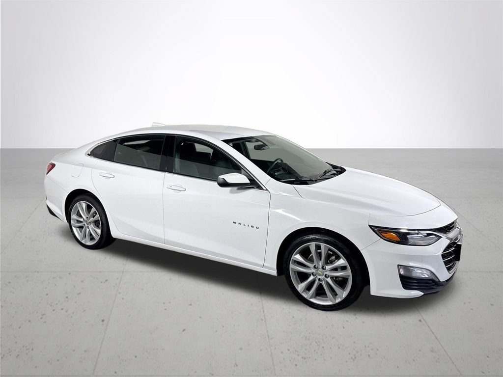 Used 2022 Chevrolet Malibu LT FWD image 4