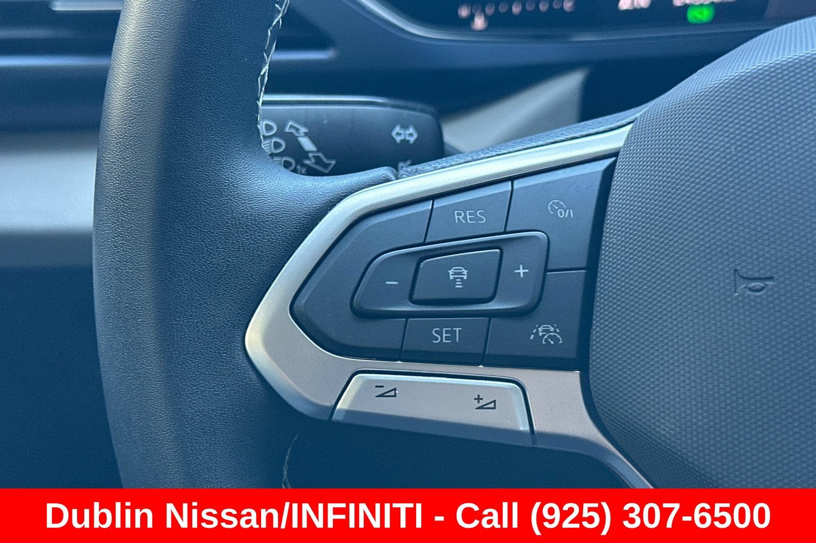 Used 2023 Volkswagen Taos SE w/ Black Wheel Package FWD image 37