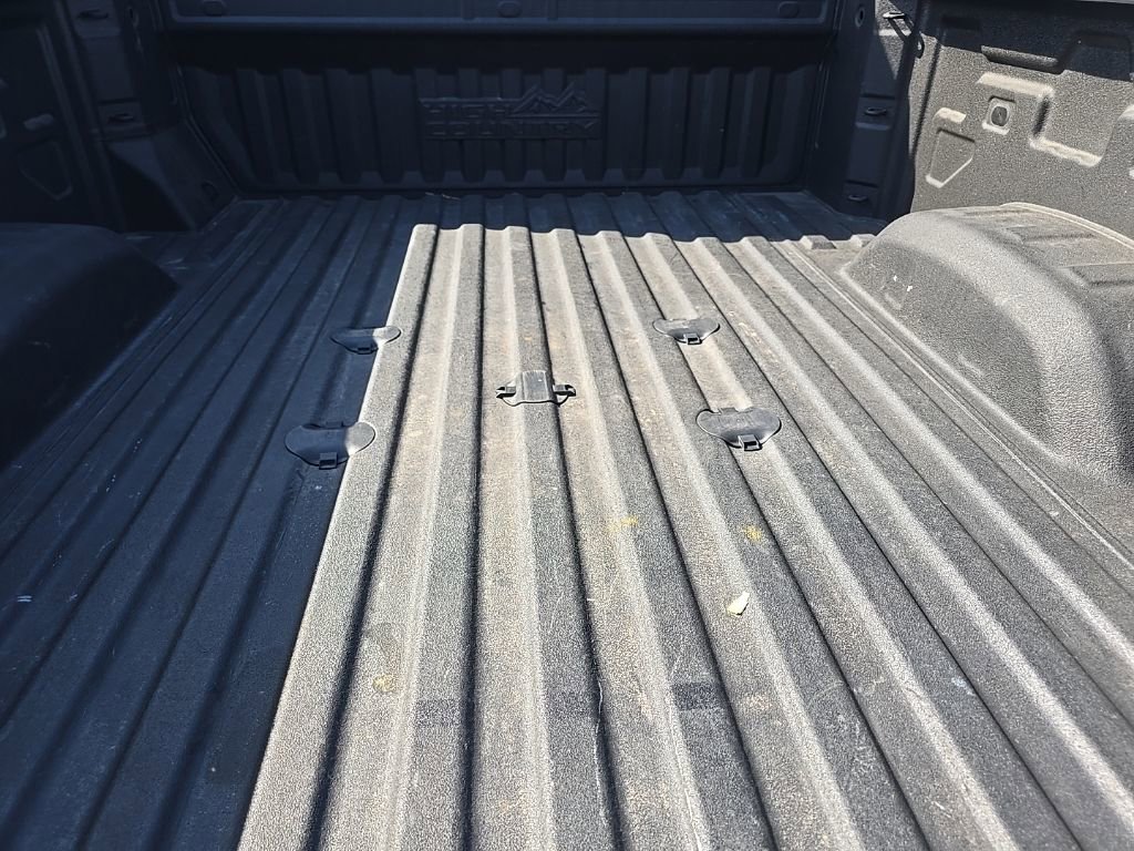 Used 2024 Chevrolet Silverado 2500 High Country AWD/4WD image 7