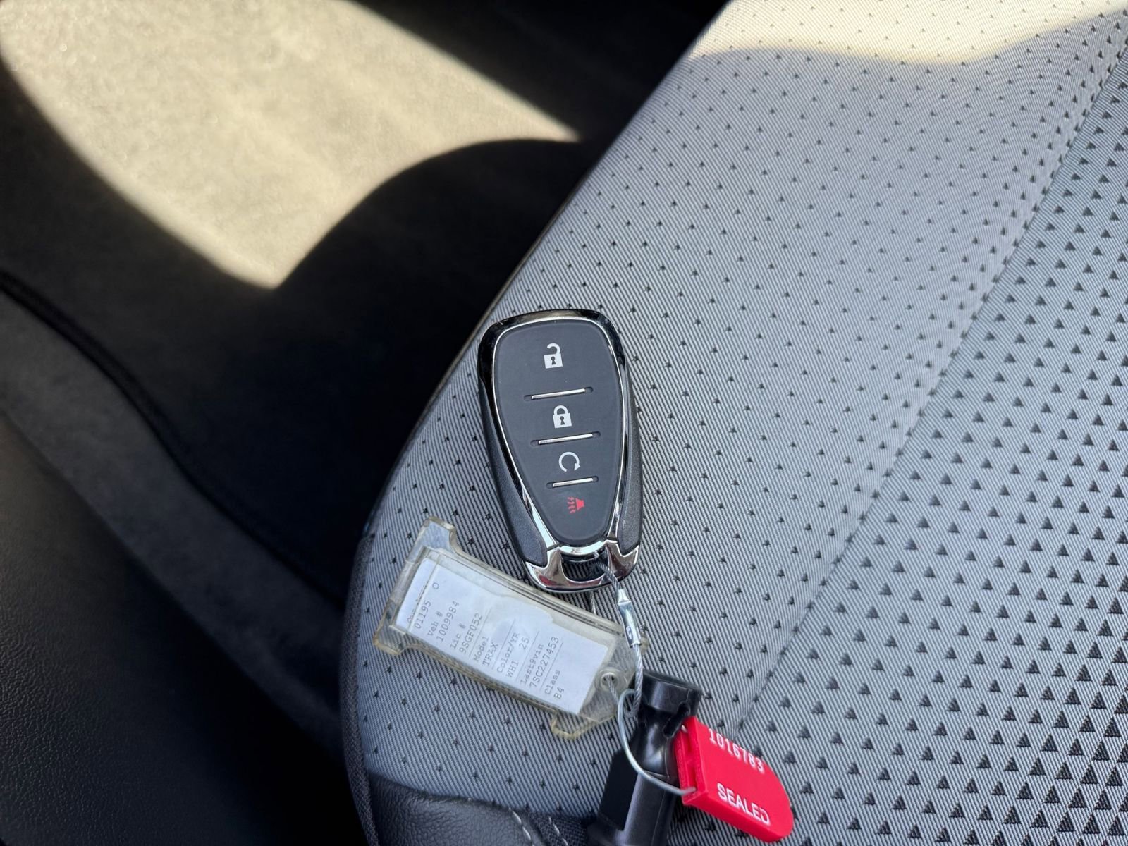 Used 2025 Chevrolet Trax LT image 21