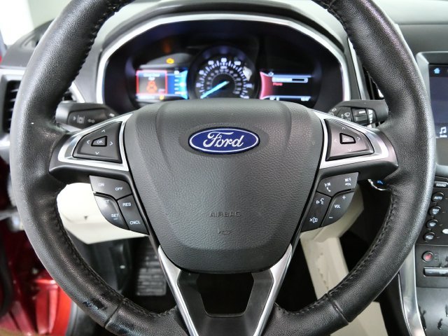 Certified 2019 Ford Edge Titanium FWD image 23