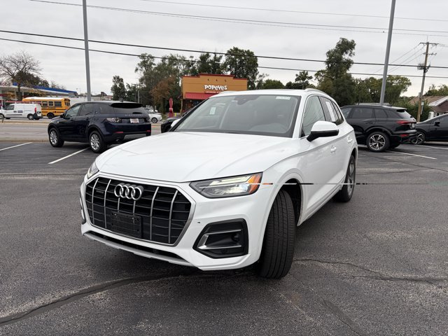 Used 2024 Audi Q5 2.0T Premium AWD/4WD image 2