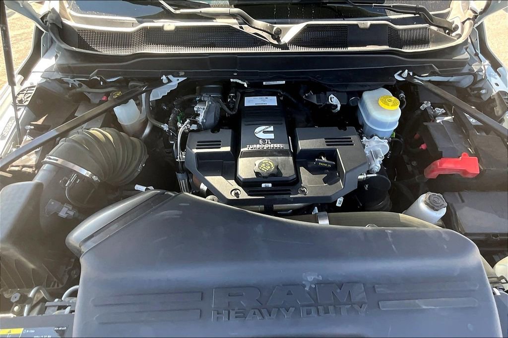 Used 2024 RAM 2500 Laramie image 12