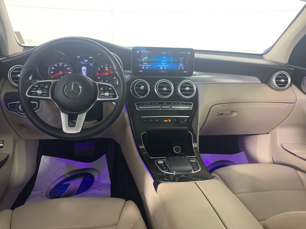 Used 2020 Mercedes-Benz GLC 300 4MATIC w/ Parking Assistance Package image 36