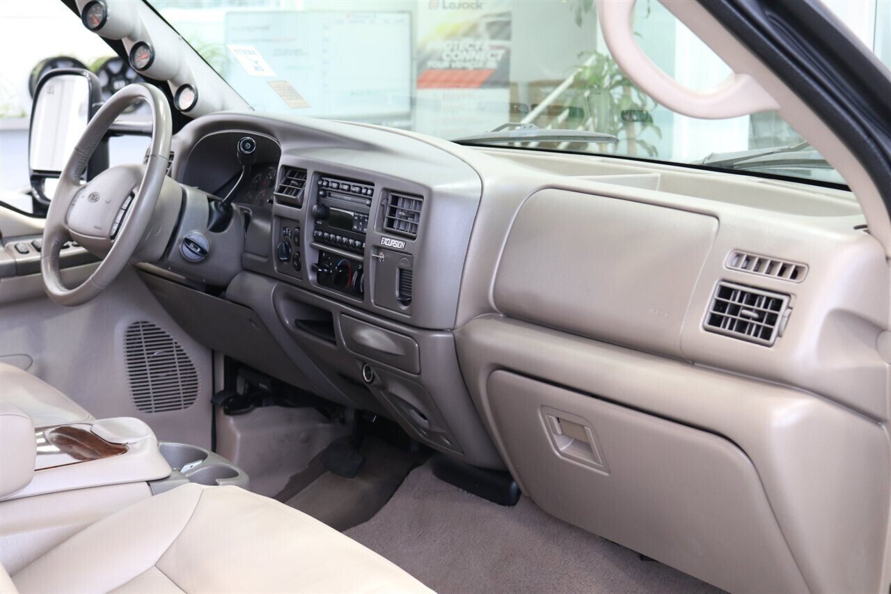 Used 2001 Ford Excursion Limited image 85