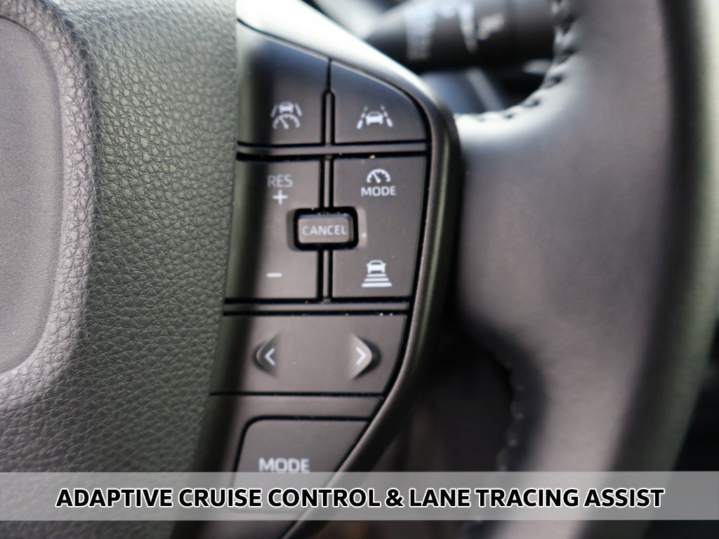 Used 2024 Toyota Prius LE image 3