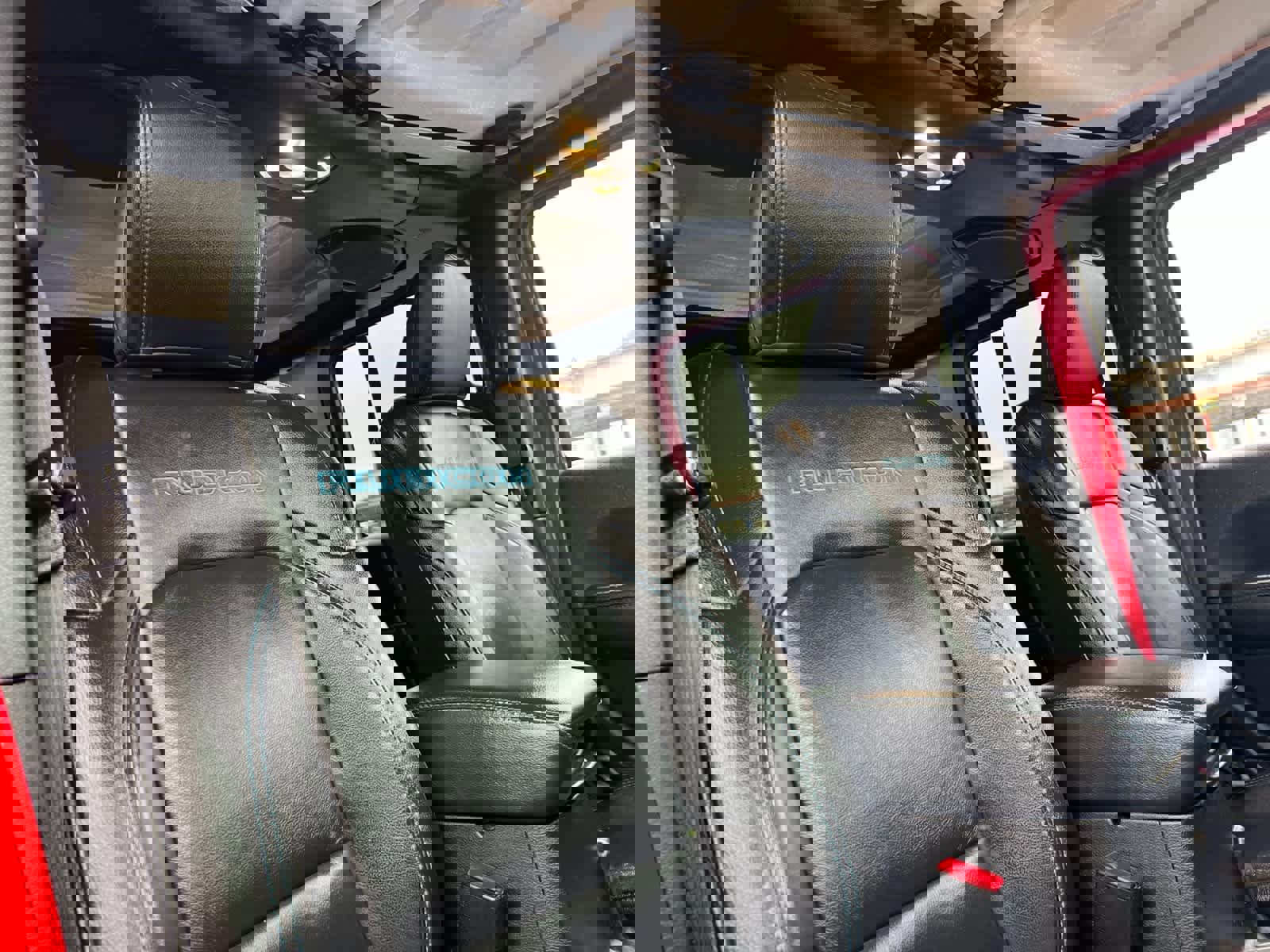 Used 2021 Jeep Wrangler Unlimited Rubicon 4xe w/ Steel Bumper Group image 17