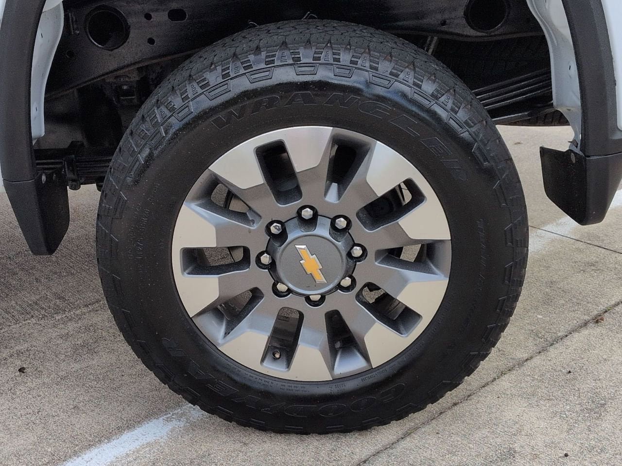 Used 2024 Chevrolet Silverado 2500 Custom w/ Custom Value Package image 28