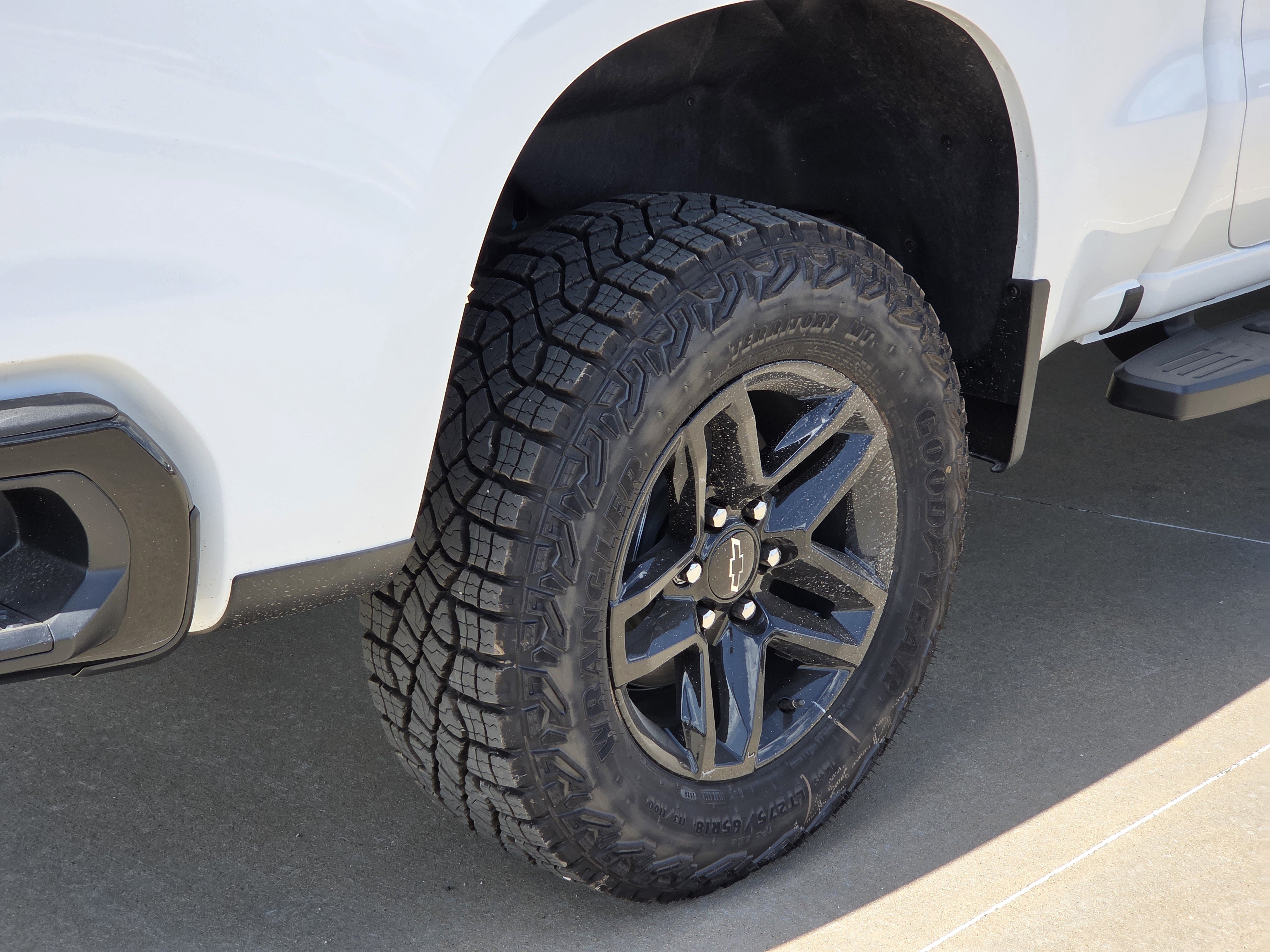 New 2026 Chevrolet Silverado 1500 Custom Trail Boss AWD/4WD image 5