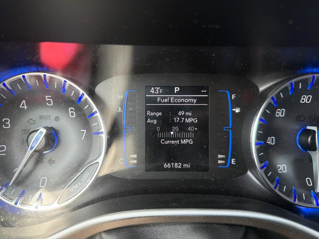 Used 2019 Chrysler Pacifica Touring-L FWD image 29