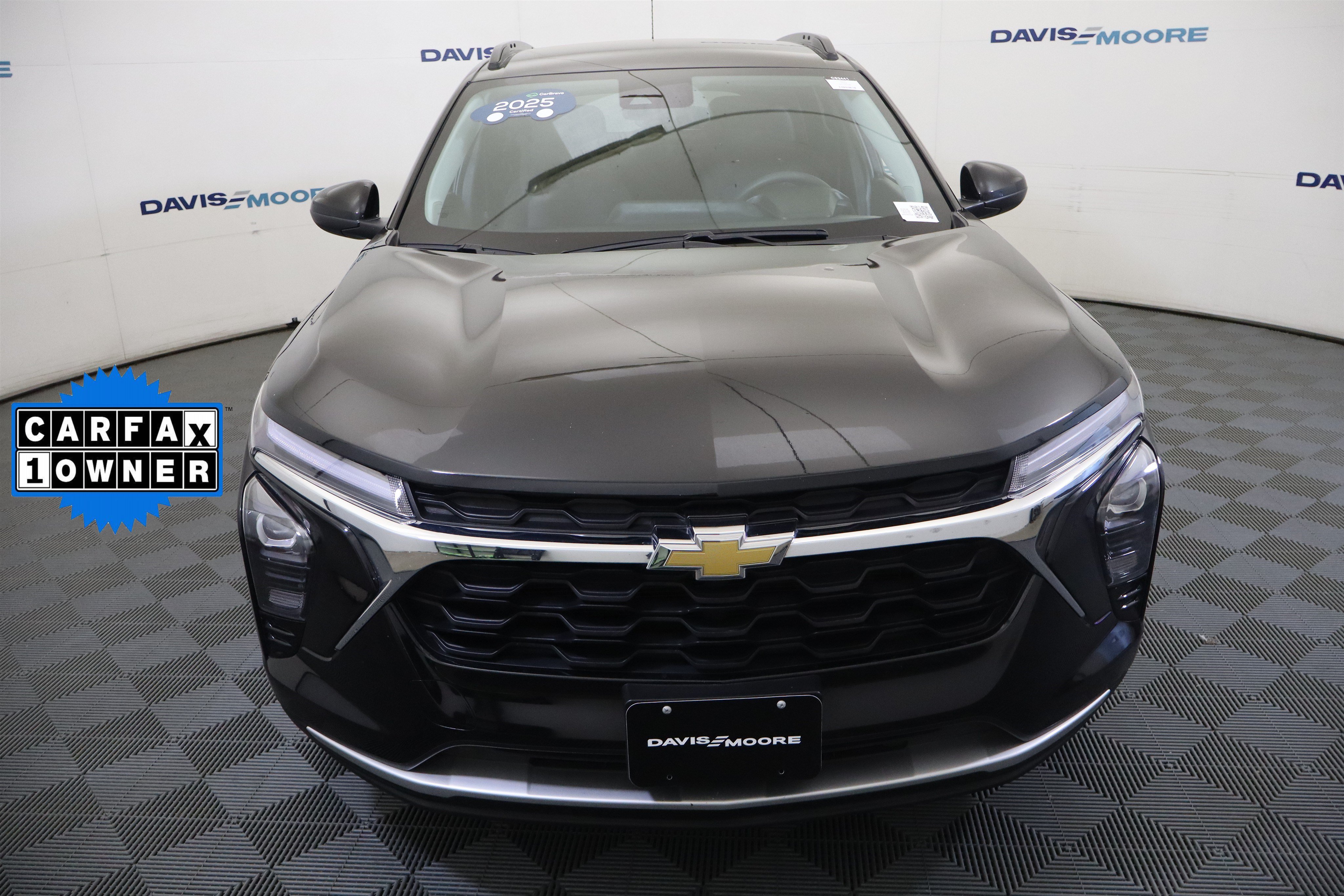 Certified 2025 Chevrolet Trax LT FWD image 14