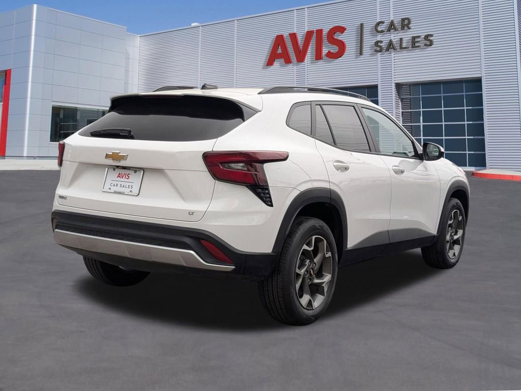 Used 2025 Chevrolet Trax LT w/ LT Convenience Package FWD image 6