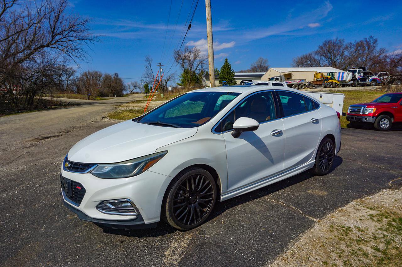 Used 2017 Chevrolet Cruze Premier FWD image 7