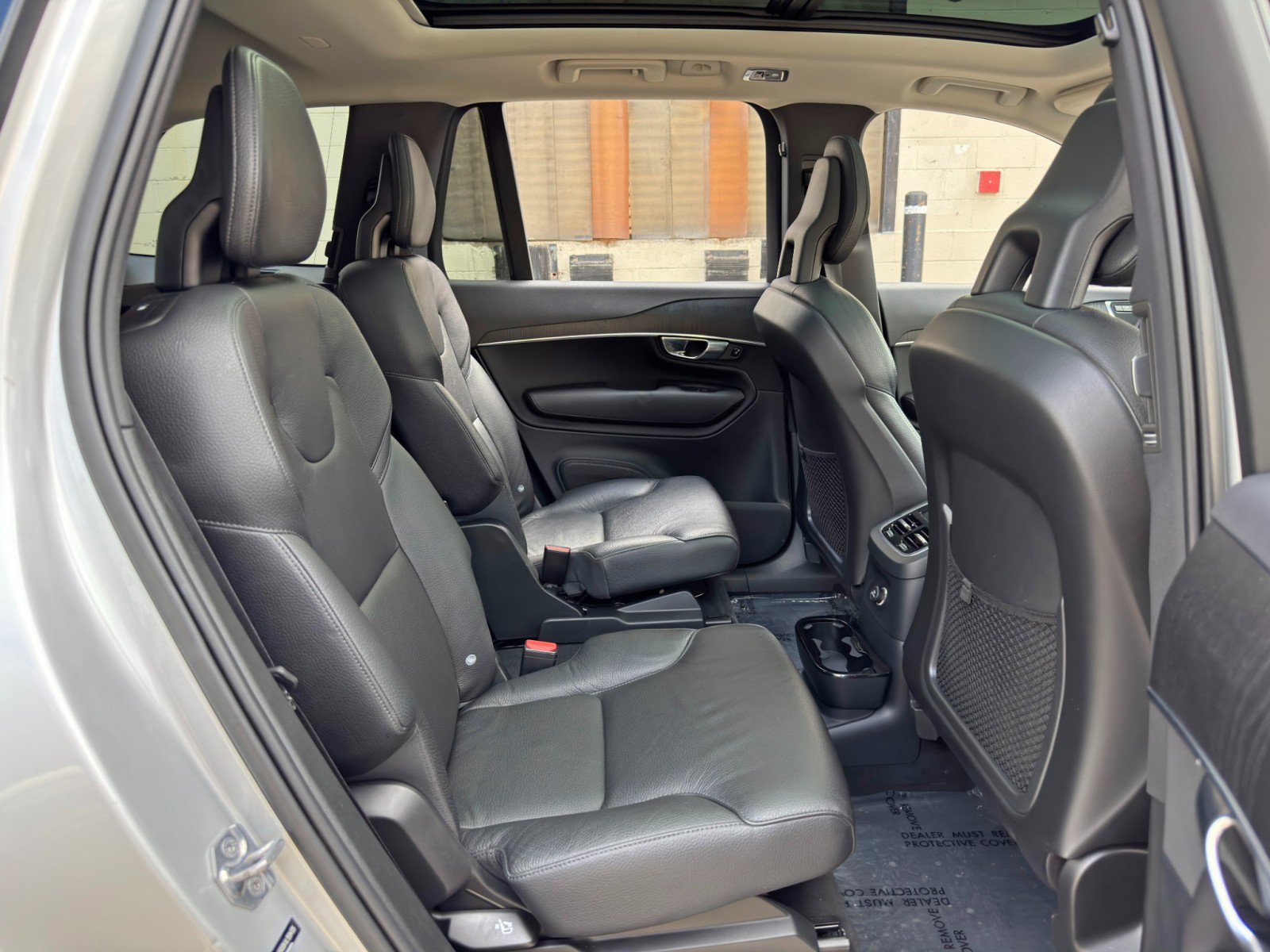 Used 2020 Volvo XC90 T8 Momentum w/ Protection Package Premier AWD/4WD image 38